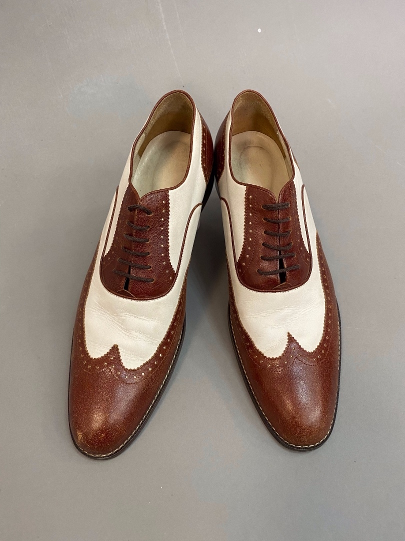 Комбинированные мужские туфли бело-коричневые